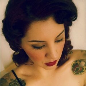 Meet your Posher, Rayna